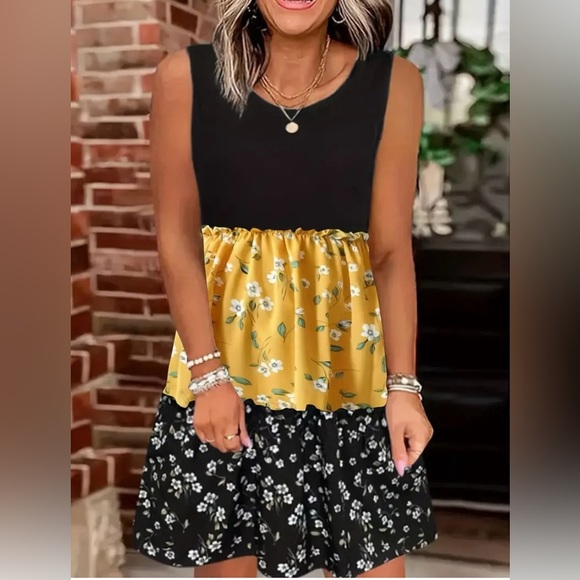 Unlisted Dresses & Skirts - Women’s Colorblock Floral Tiered Dress Sleeveless Crew Neck Boho Mini Size M